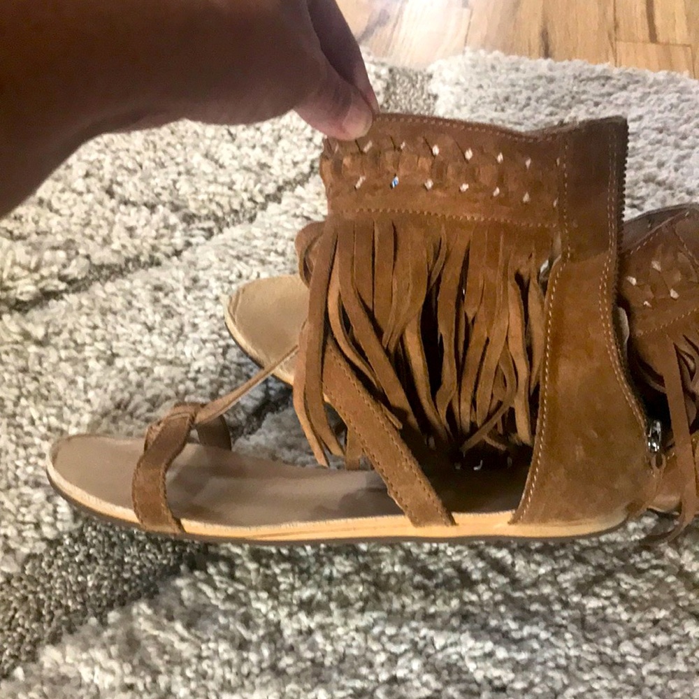 Koolaburra fringe sandals 7